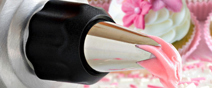 Wide_thumb_skm_cupcake_course_main_image__3_